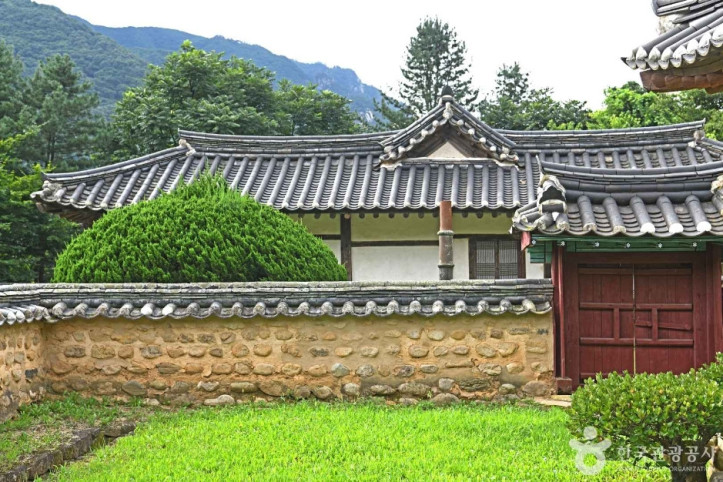 황강 영당 및 수암사 여행 추천 - 메고지고