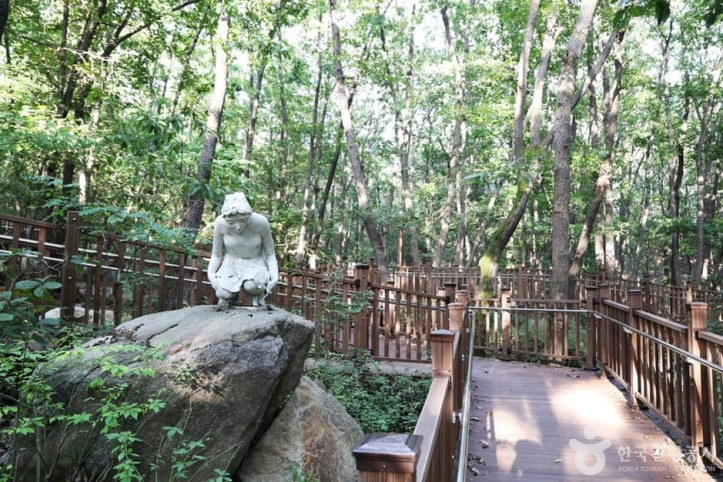 삼성산산림욕장 여행 추천 - 메고지고