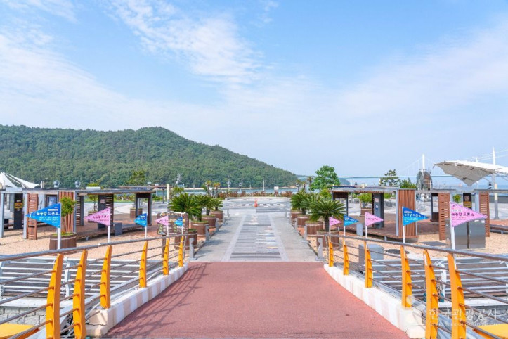 녹동항 바다정원 여행 추천 - 메고지고