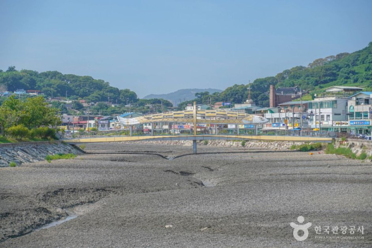 법성포 여행 추천 - 메고지고