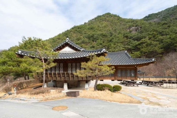 괴산 이창훈 고가 여행 추천 - 메고지고
