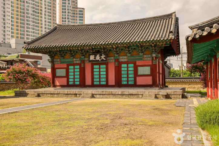 대구향교 여행 추천 - 메고지고