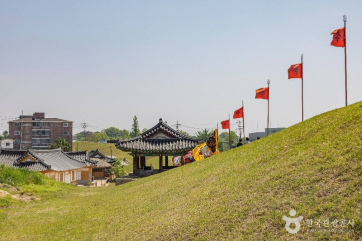 면천읍성 골목길 여행 추천 - 메고지고