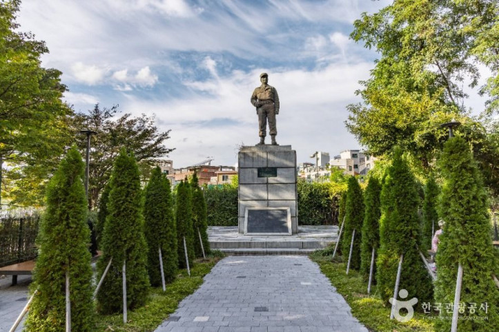 존비코올터장군상 여행 추천 - 메고지고