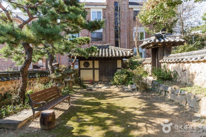 장욱진 고택 여행 추천 - 메고지고
