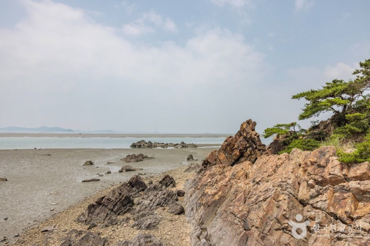 장구너머항 여행 추천 - 메고지고
