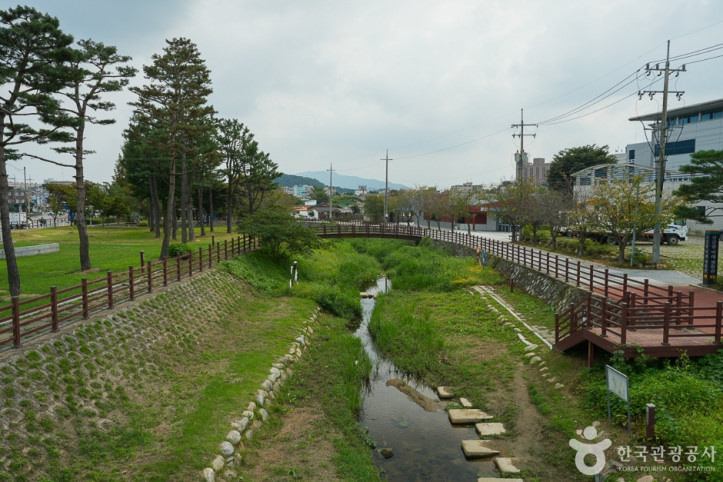 연무당 옛터 여행 추천 - 메고지고