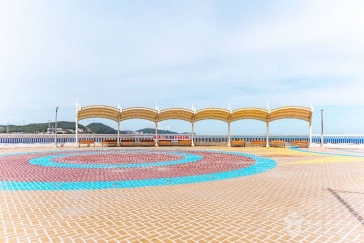 용무치항 여행 추천 - 메고지고