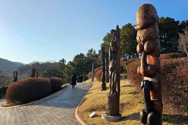 삼척 해신당공원 여행 추천 - 메고지고