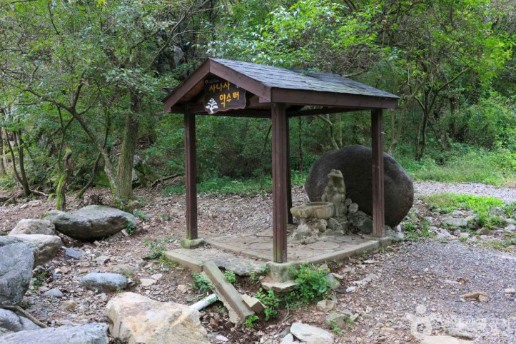 사나사 계곡 여행 추천 - 메고지고