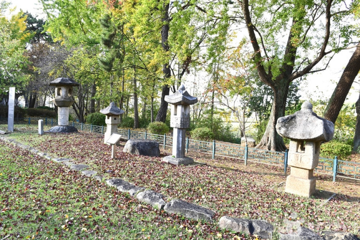 군산 발산리 석등 여행 추천 - 메고지고