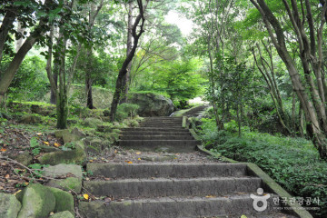 유달산 목재문화 체험장 여행 추천 - 메고지고
