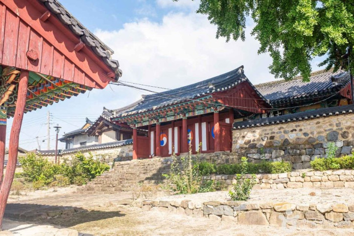 자인향교 여행 추천 - 메고지고