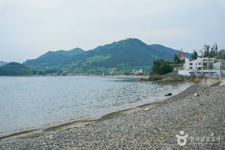 두모몽돌해변 여행 추천 - 메고지고