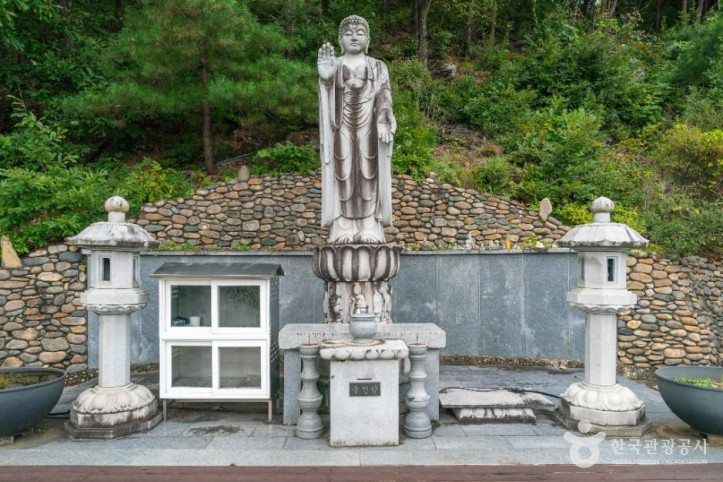 신흥사(충주) 여행 추천 - 메고지고