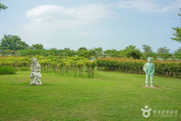 초동저수지 여행 추천 - 메고지고