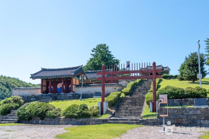 문헌사(삼봉 정도전 사당) 여행 추천 - 메고지고