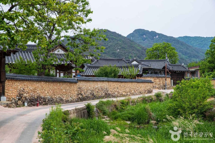 거창 황산마을 옛 담장 여행 추천 - 메고지고