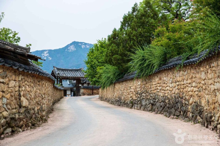 거창 황산마을 옛 담장 여행 추천 - 메고지고