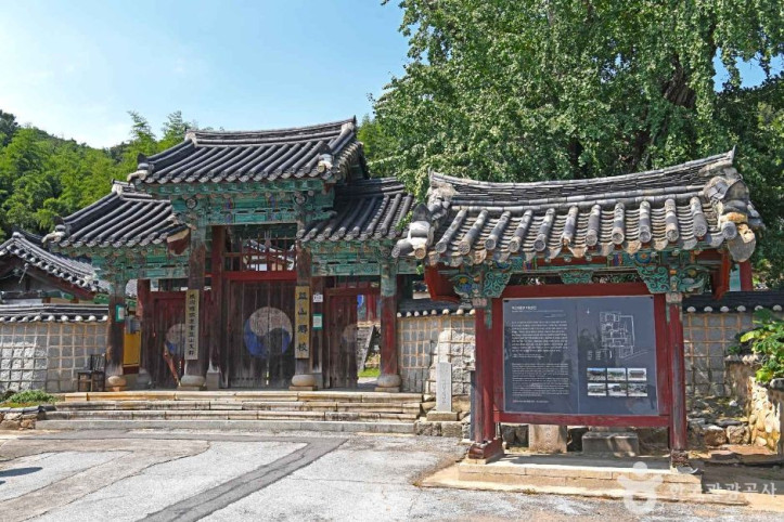 익산향교 여행 추천 - 메고지고