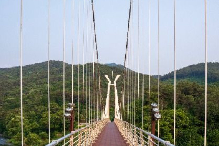 대황강출렁다리 여행 추천 - 메고지고
