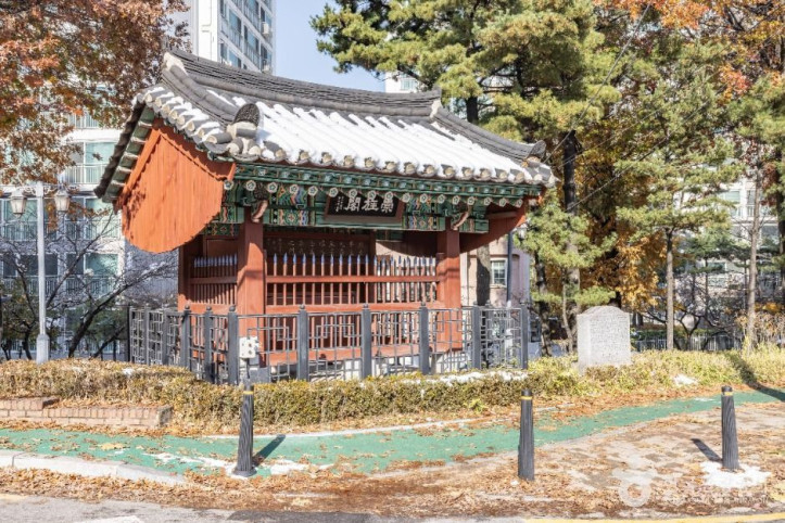 장수공원(열녀문) 여행 추천 - 메고지고