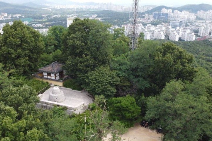 아차산 봉수대 터 여행 추천 - 메고지고