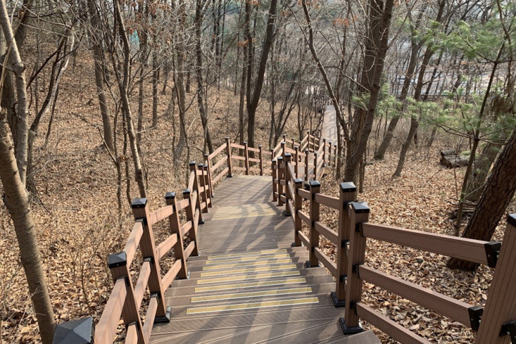 정암수목공원 여행 추천 - 메고지고