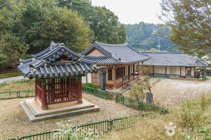 효충서원 여행 추천 - 메고지고