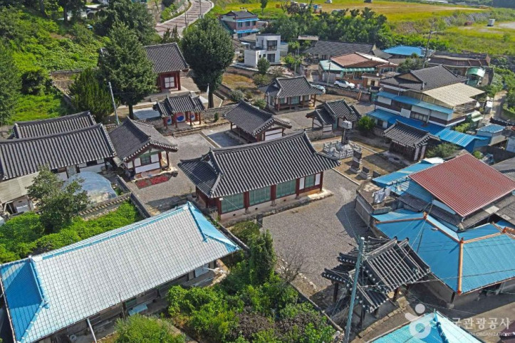 진안향교 여행 추천 - 메고지고
