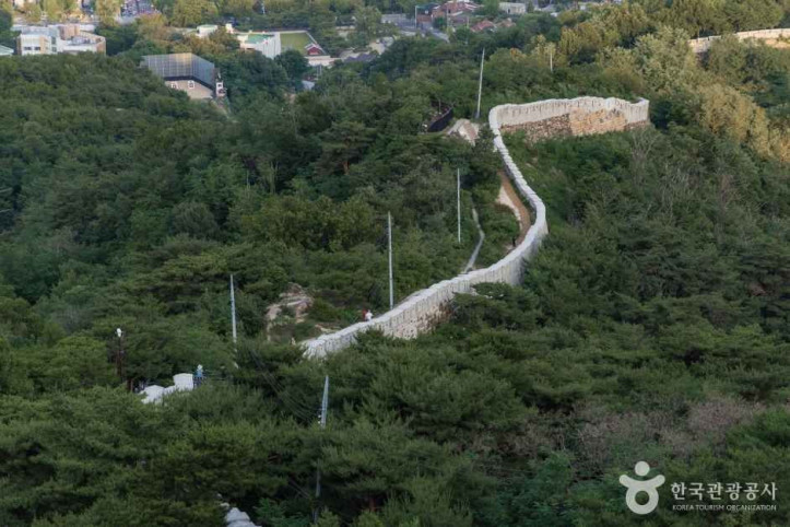 인왕산 여행 추천 - 메고지고