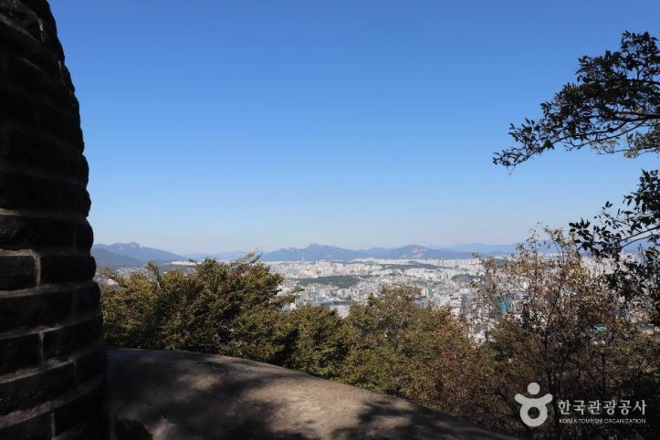 목멱산 봉수대 터 여행 추천 - 메고지고