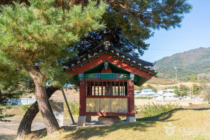 제천 시곡리 석조여래입상 여행 추천 - 메고지고