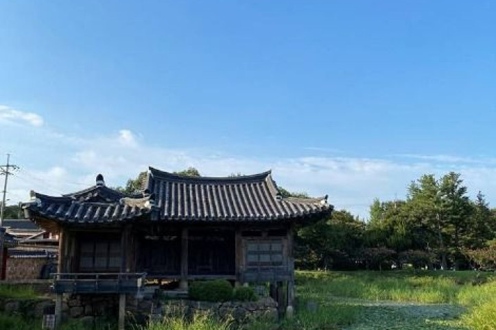 경주 서출지 여행 추천 - 메고지고