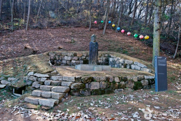 충주 오갑사지 석조여래좌상 여행 추천 - 메고지고