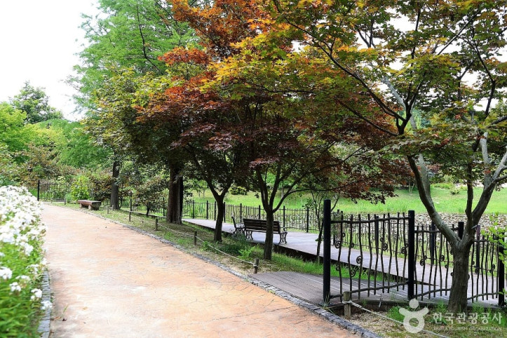 황학산수목원 여행 추천 - 메고지고