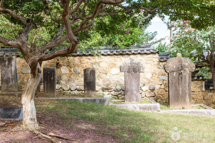 인동향교 여행 추천 - 메고지고