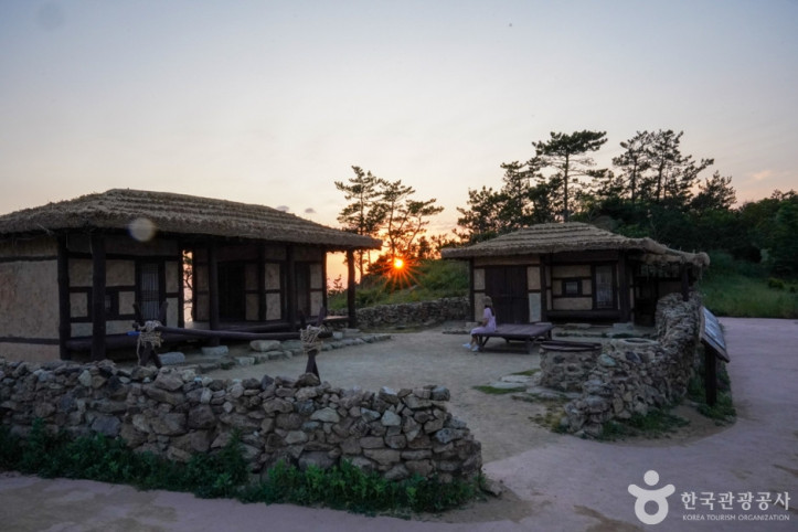 자산어보 촬영지 여행 추천 - 메고지고