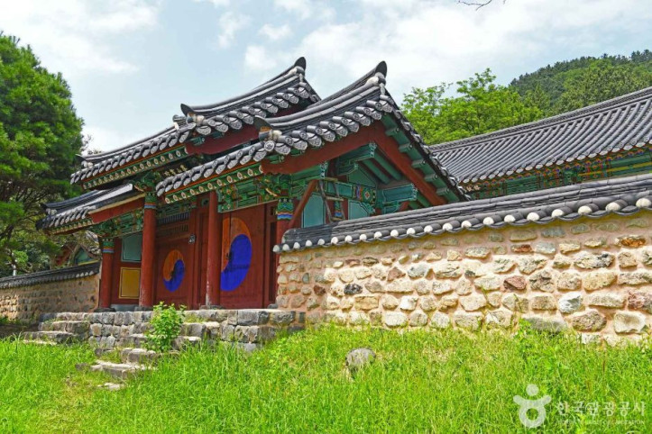 화산서원(익산) 여행 추천 - 메고지고