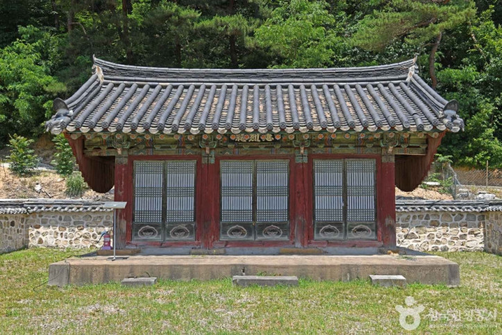 금산 충렬사 여행 추천 - 메고지고