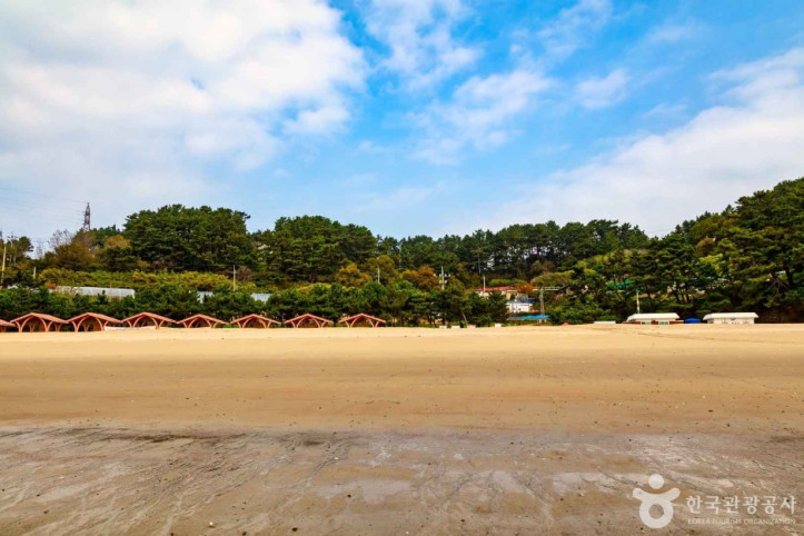 승봉도 이일레 해변 여행 추천 - 메고지고