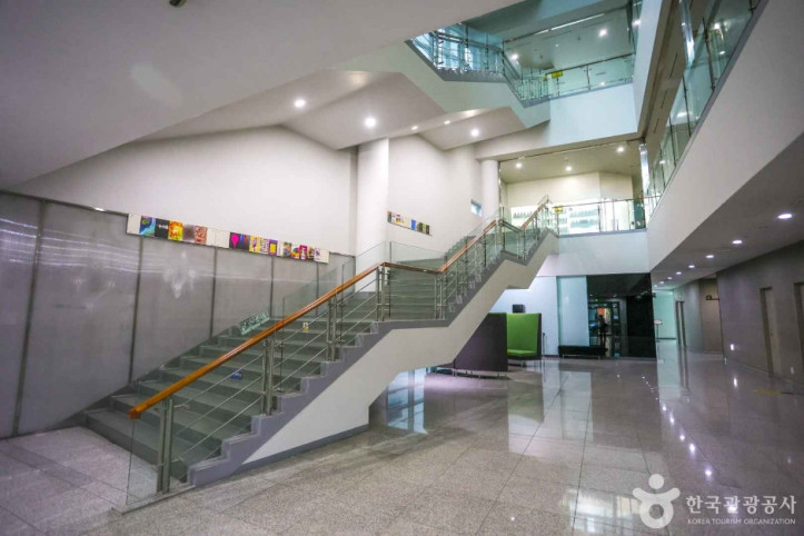 대구경북디자인진흥원 여행 추천 - 메고지고