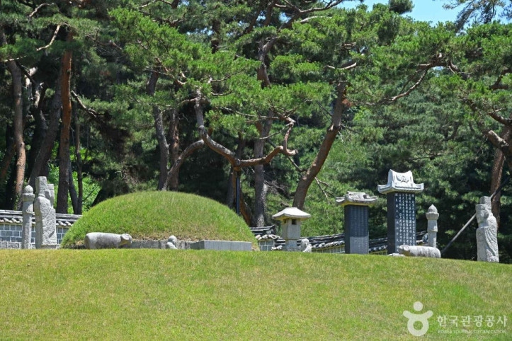 아산 이충무공묘 여행 추천 - 메고지고