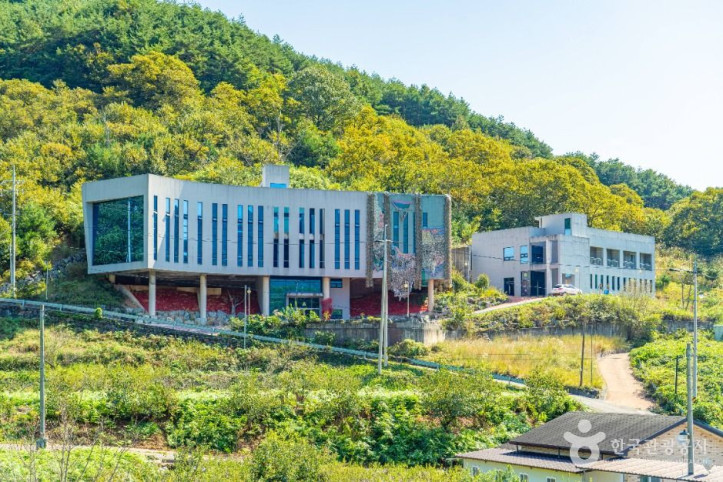 동촌마을 여행 추천 - 메고지고