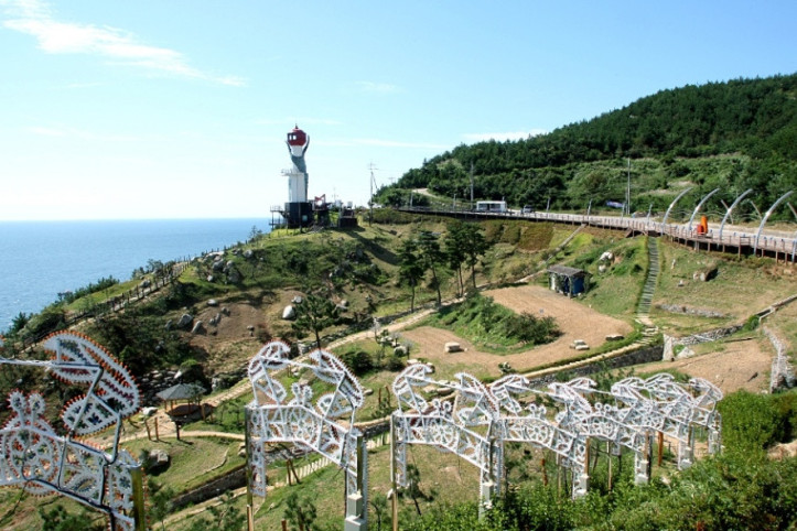 영덕 화강섬록암 해안 (경북 동해안 국가지질공원) 여행 추천 - 메고지고