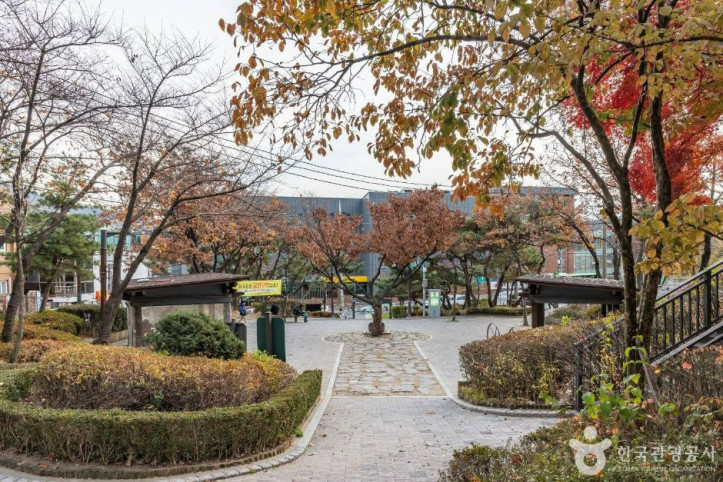산기슭 공원 여행 추천 - 메고지고