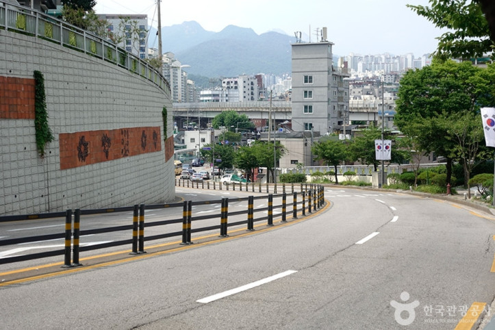 돈암동아리랑고개 여행 추천 - 메고지고