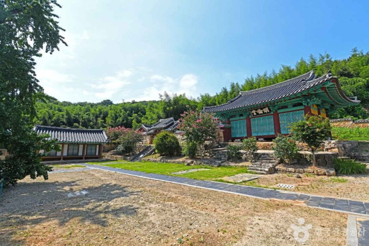 익산향교 여행 추천 - 메고지고