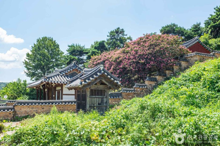 낙암서원 여행 추천 - 메고지고