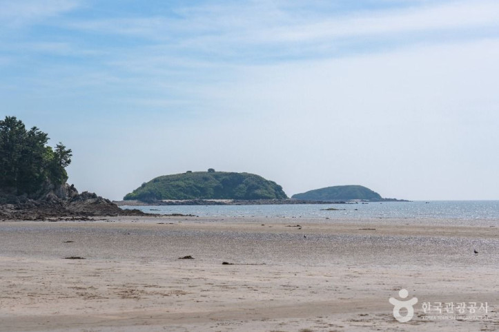 독산해수욕장 여행 추천 - 메고지고